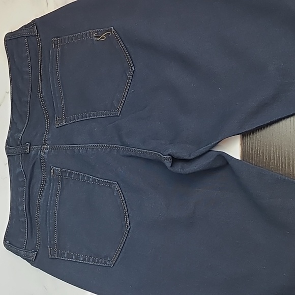 NWOT STYLE & CO DARK BLUE DENIM SKINNY LEG STRETCH JEANS - Picture 9 of 13
